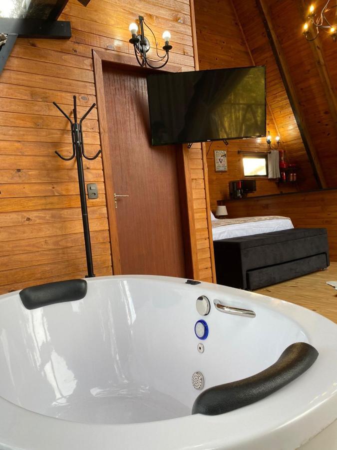 Quinta Do Rio Do Bispo Hospedagem Villa Урубиси Екстериор снимка